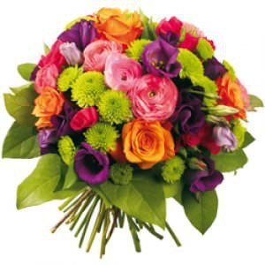 Букет Радуга Красочный букет из хризантем,роз и эустом.