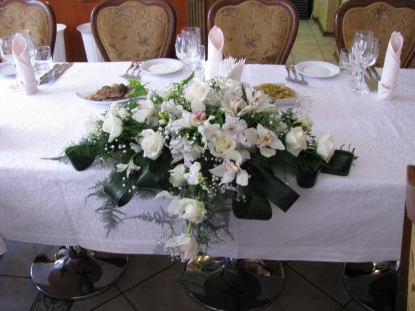  Свадебная композиция 26 Свадебная композиция из орхидей и роз