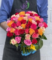 Букет из 51 разноцветной розы (Кения 50 см.)