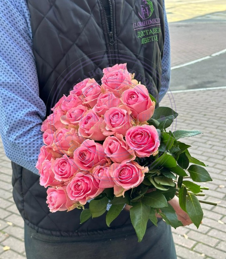 Розовые розы Кения (50 см.)  Розовые розы Кения (50 см.)