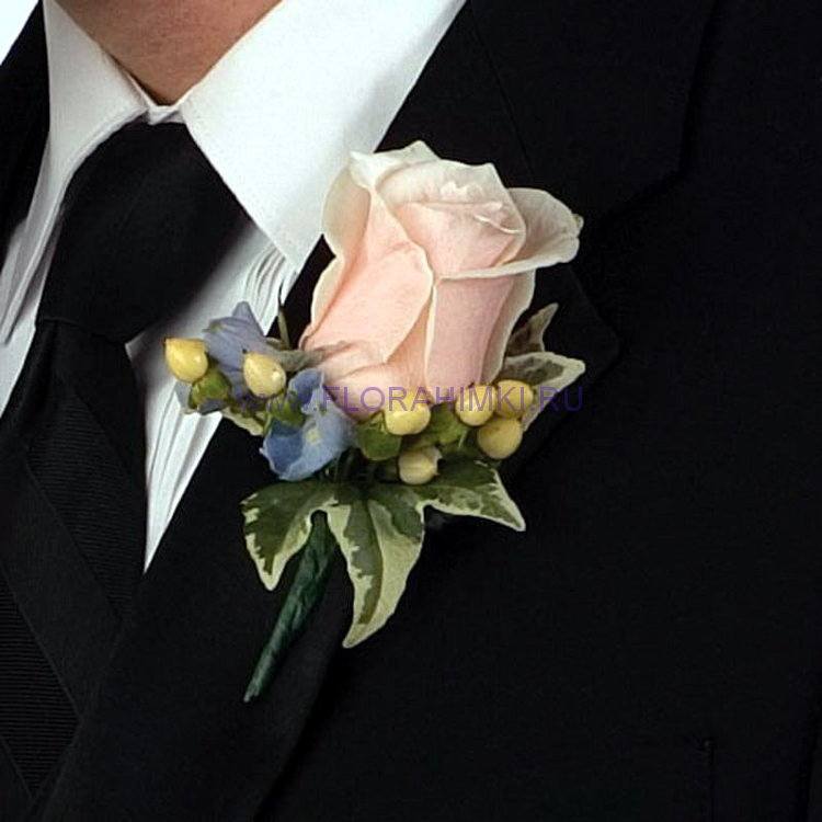 Бутоньерка жениха вариант 31 Бутоньерка из нежно-розовой розы
