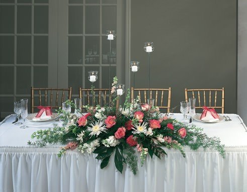  Свадебная композиция 73 Свадебная композиция из роз, хризантем, орхидей и свеч