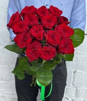 Букет из 15 красных роз 