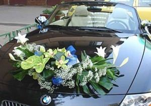 Оформление автомобиля 02 Украшение для автомобиля из антуриамов, лилий и орхидей