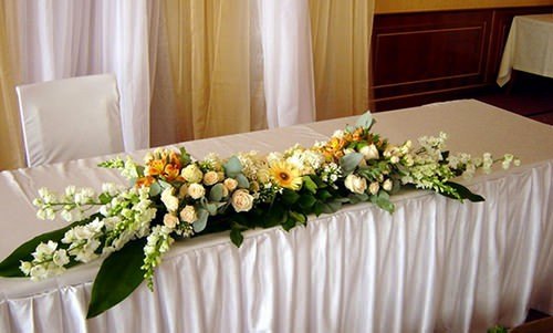  Свадебная композиция 90 Композиция из гербер, орхидей и роз