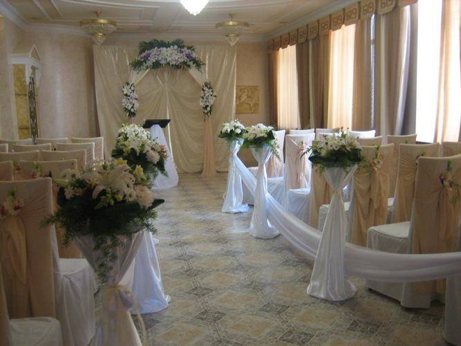 Пример оформления свадебного помещения 3 Оформление торжества цветами
