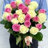 Букет из 25 бело-розовых роз  - Букет из 25 бело-розовых роз 