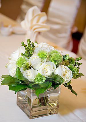  Свадебная композиция 2 Свадебная композиция из хризантем и пионовидных роз